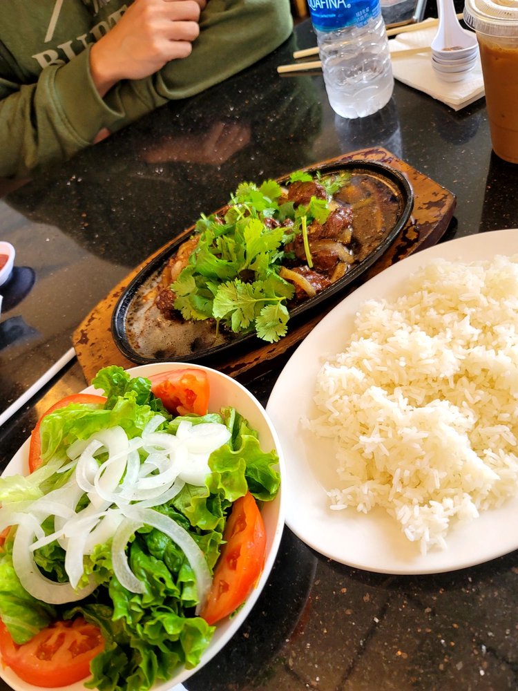 Nhu Y Restaurant