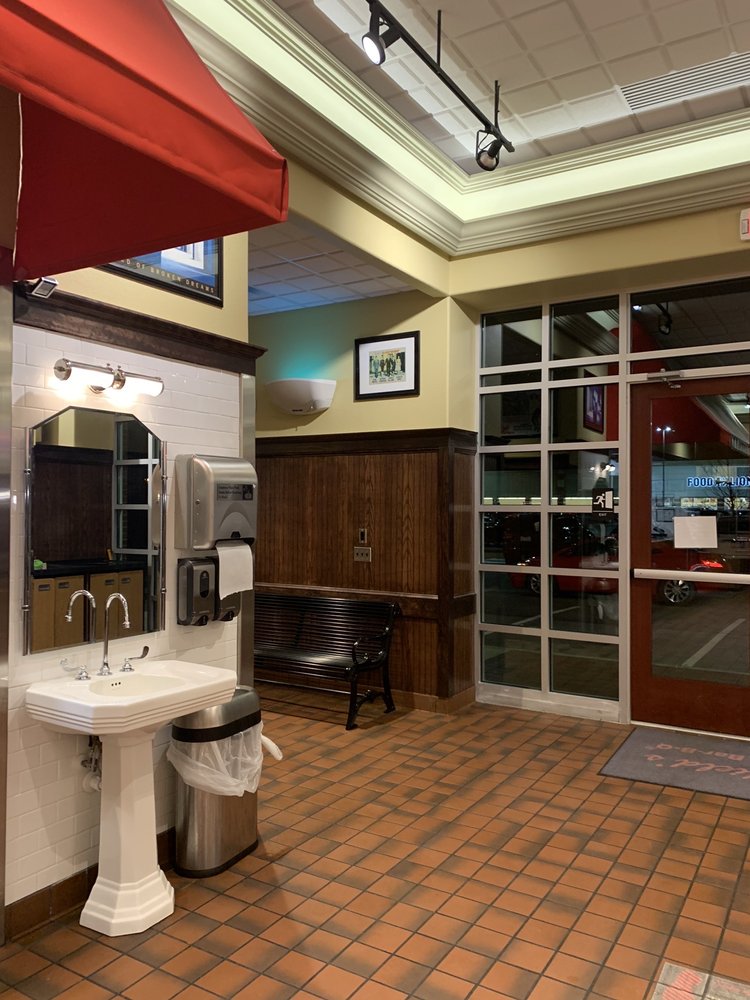 Smithfield's Chicken 'N Bar-B-Q