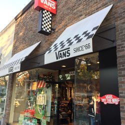 vans boutique in mall of asia vans boutique in mall of asia