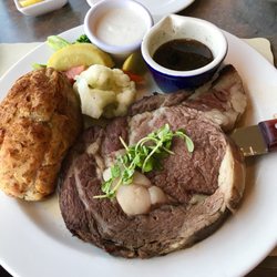 Golden Tee Restaurant 71 Photos 118 Reviews American Photo Of Golden Tee Restaurant Monterey Ca United States Prime Rib Dinner