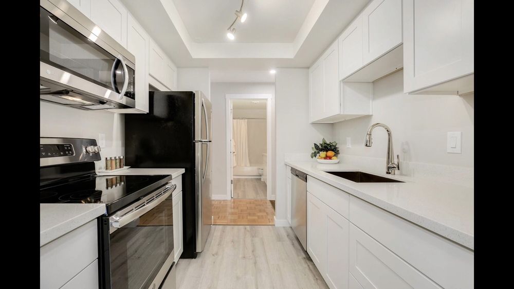 1st Ave Kitchen & Bath