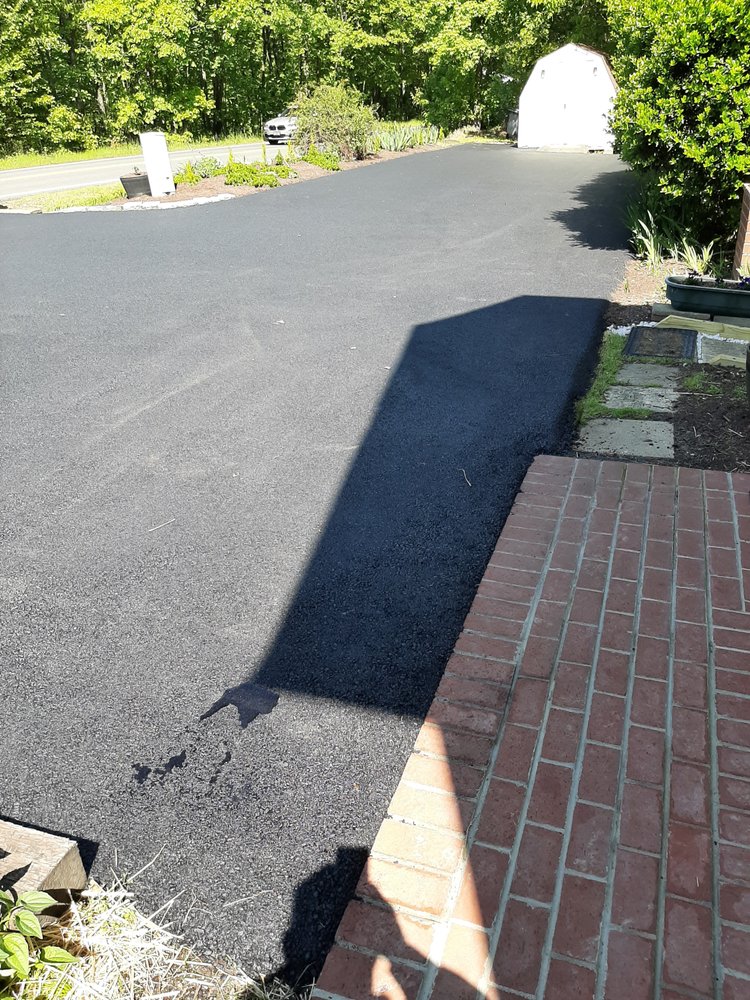 image of business Driveways By Us