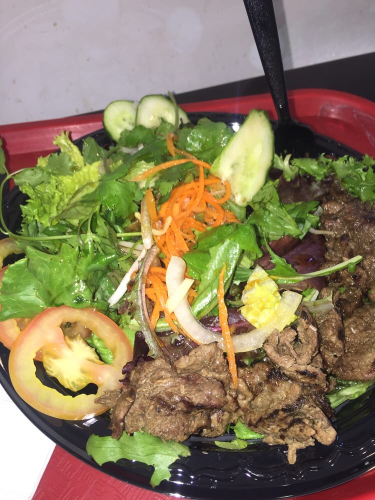 Nubi Pho Bistro