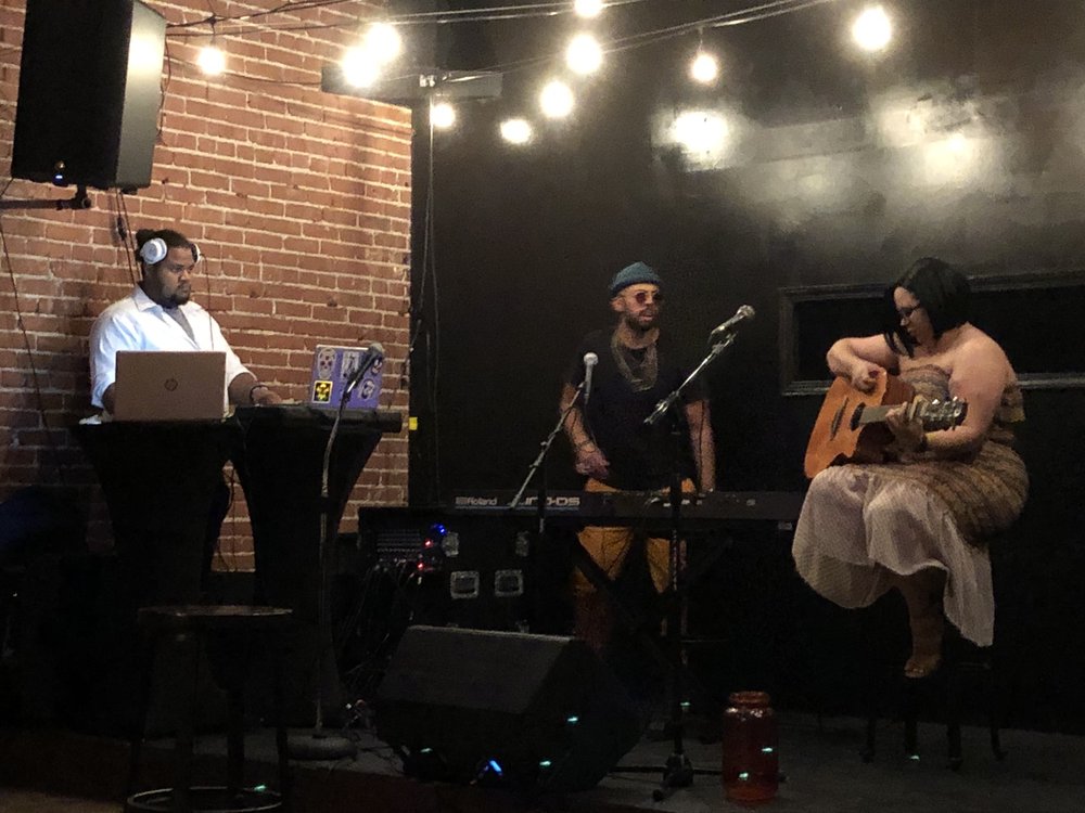 Vorshay’s Cocktail Lounge, Wichita Roadtrippers