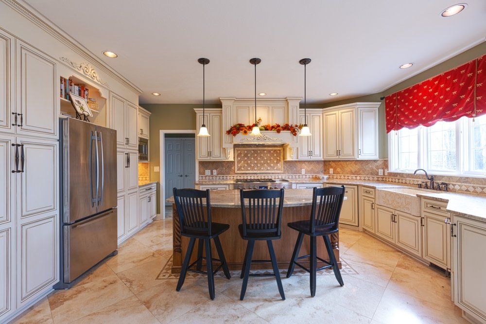 image of business B & B Kitchens Baths and Design