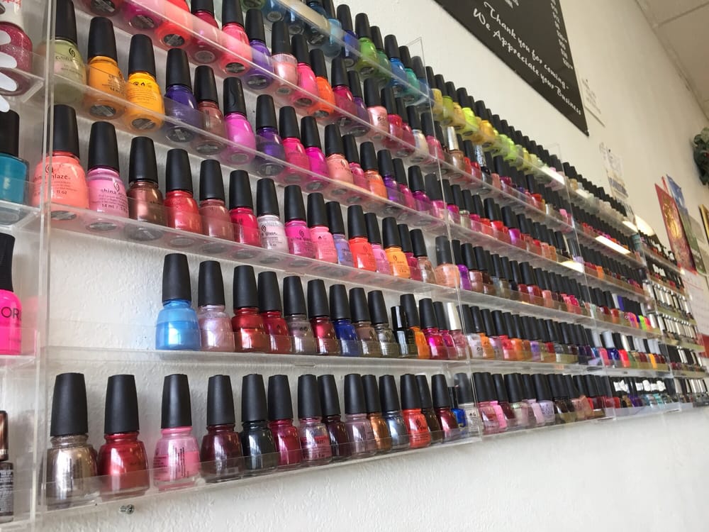 Top Nails 15 Photos & 19 Reviews Nail Salons 8205 Martin Way E