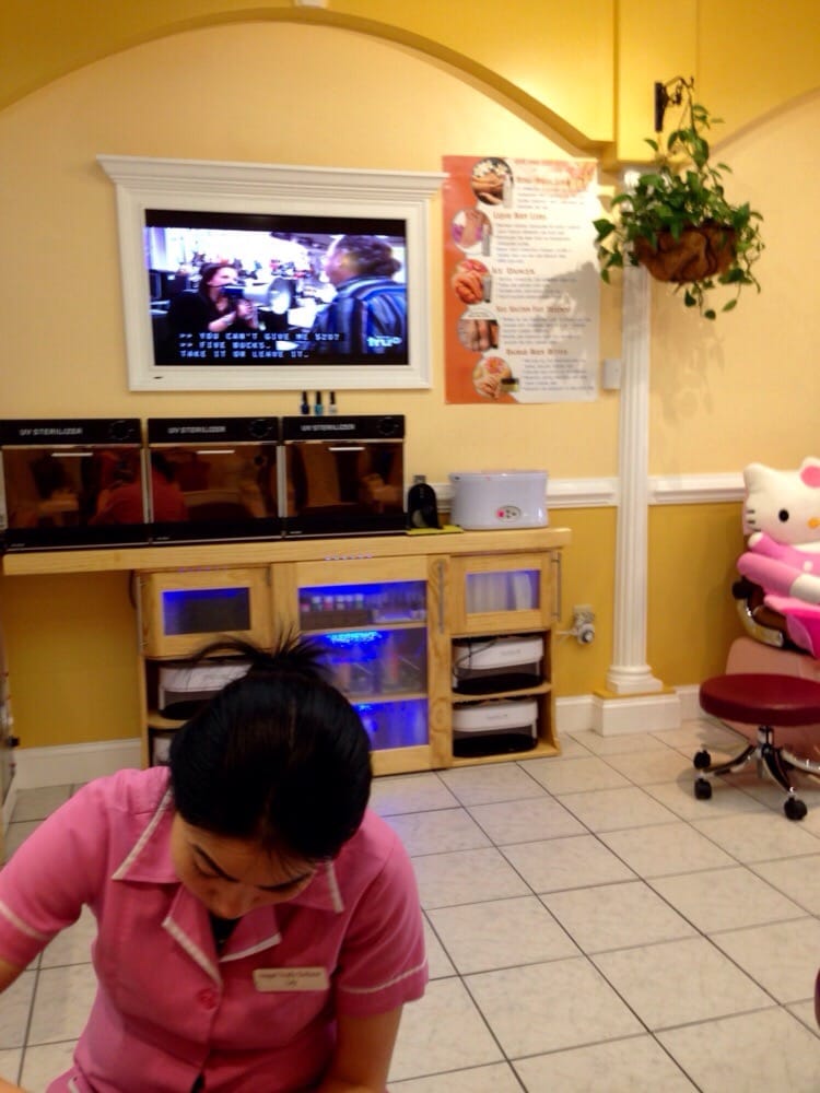 Angel Nails Deluxe 20 Photos & 31 Reviews Nail Salons 1340 N