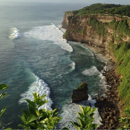 Uluwatu temple-bali-indonesia