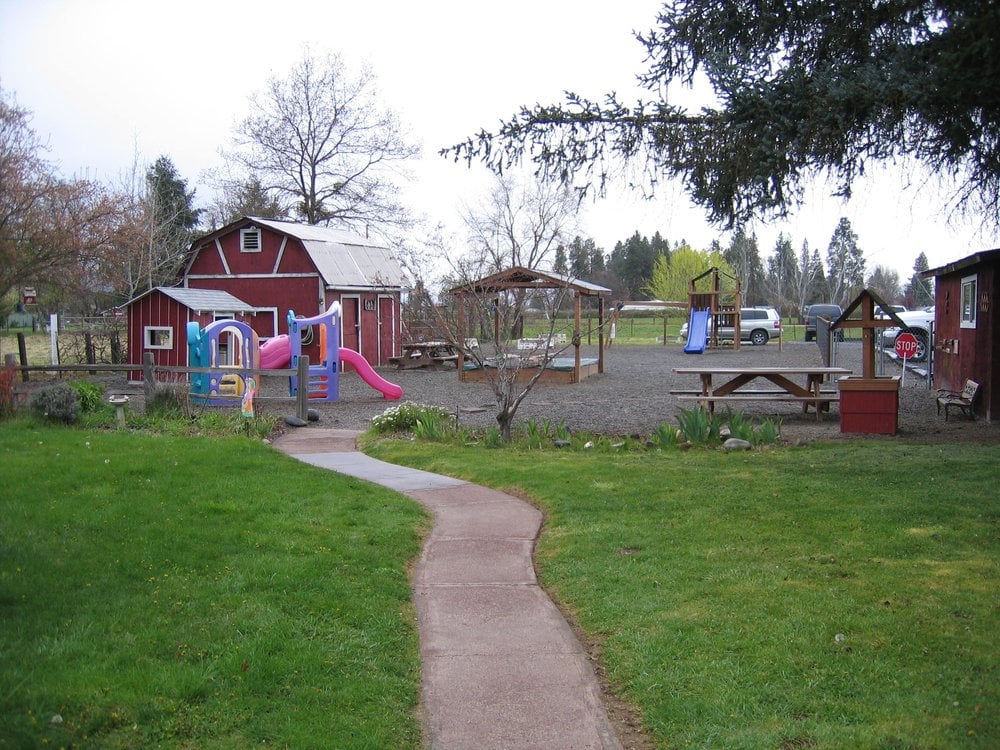 Little Red Barn Montessori School - Montessori Schools ...