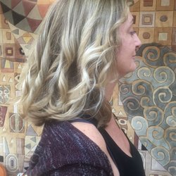 Aveda El Coco International Closed 88 Reviews Hair Salons