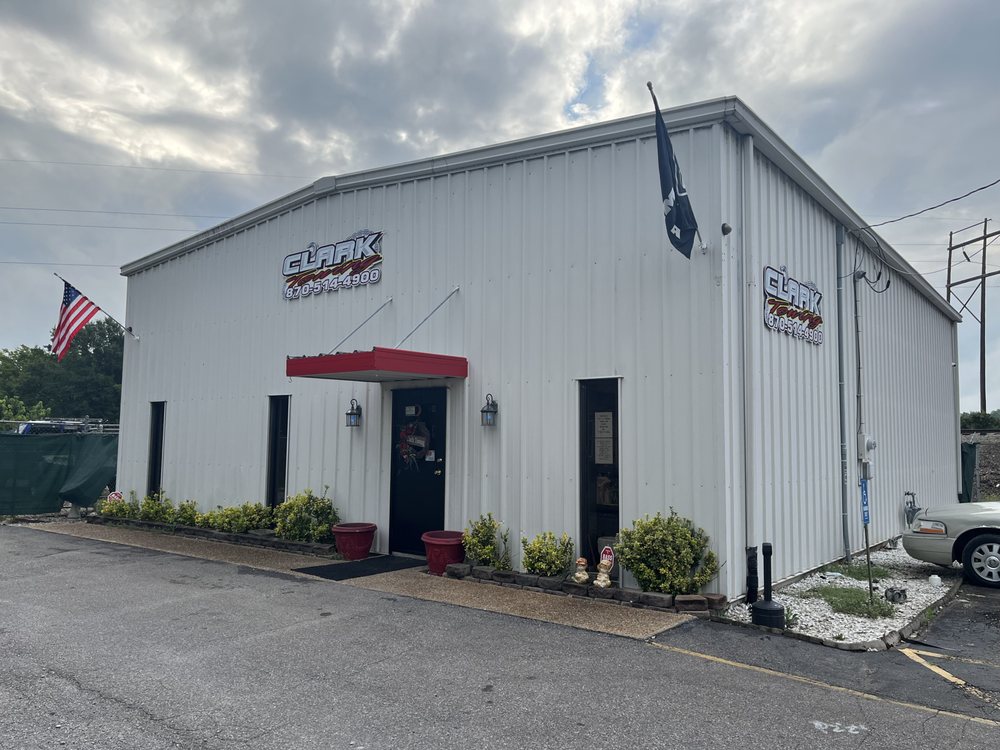 Clark Towing and Auto Recovery of West Memphis