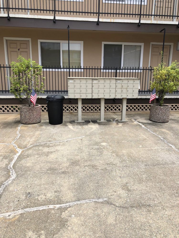 Shangri-La Apartments
