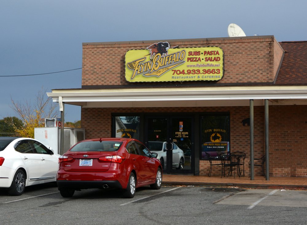 Flyin Buffalo 13 Photos & 17 Reviews Pizza 802 Sloop Ave