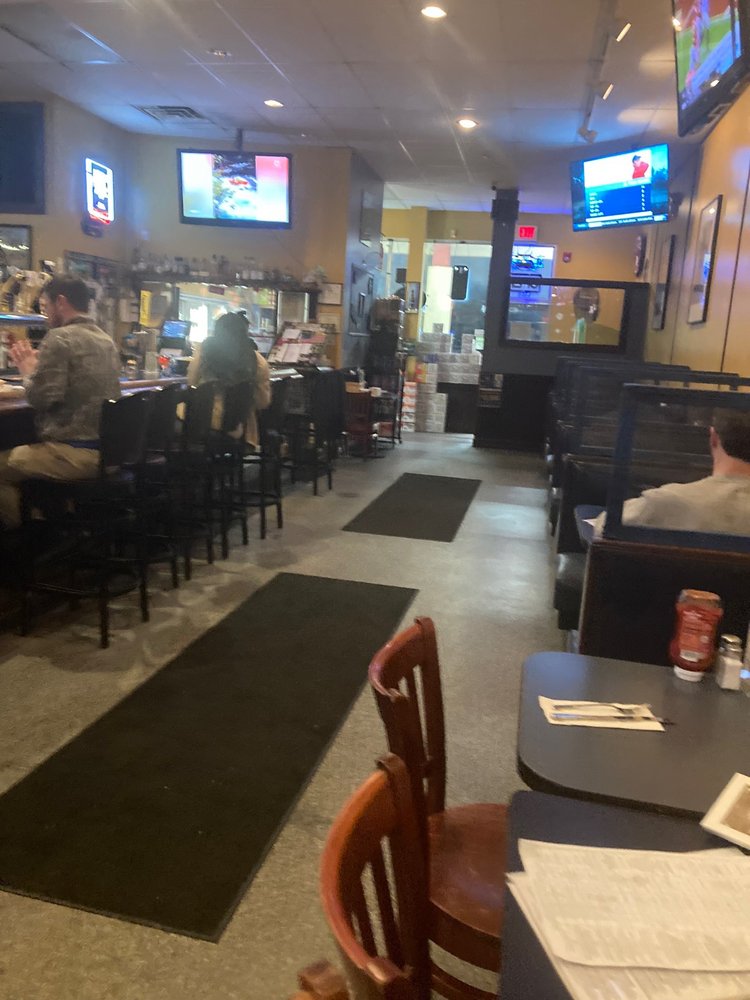 Blue Dog Pub