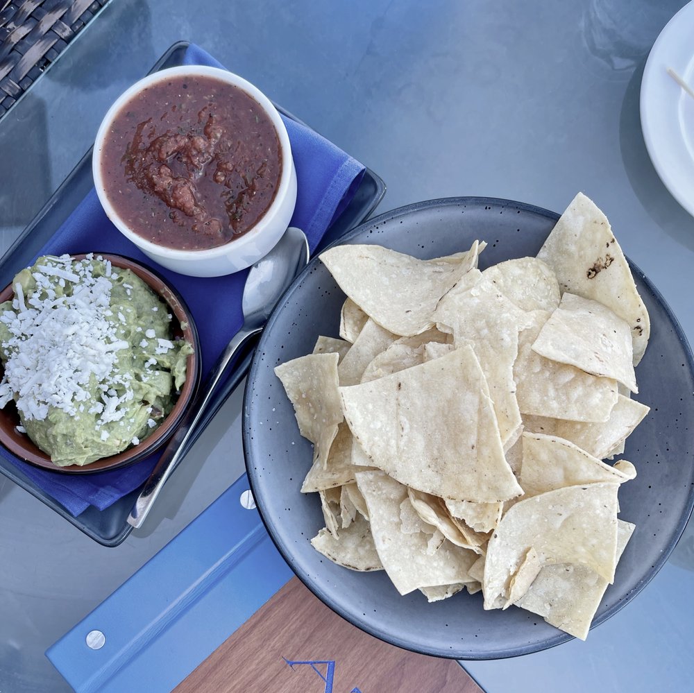 Azul Restaurant and Lounge
