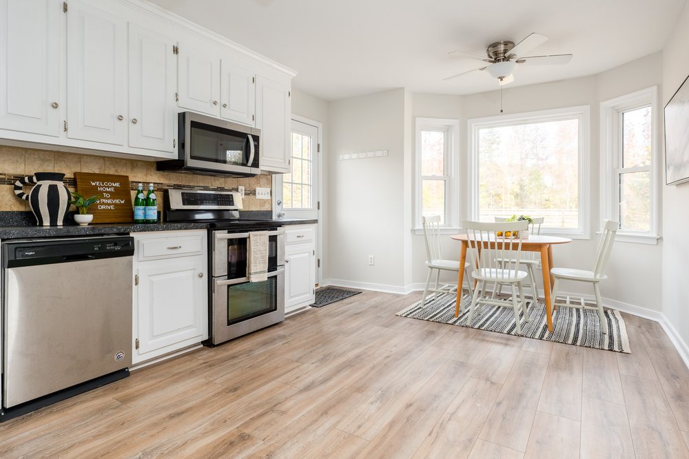 Elexis Braxton Coleman - River Fox Realty