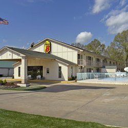 Super 8 By Wyndham Clarksville Ar Hotels 1238 S Rogers Photo Of Super 8 By Wyndham Clarksville Ar United States