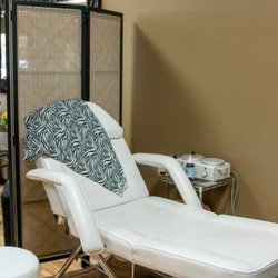 Double Cuts Barber Shop 12 Photos Barbers 3791 Palm