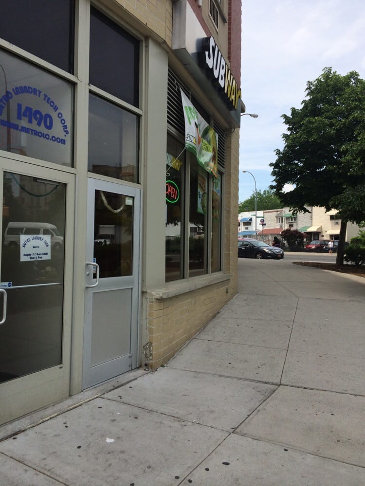 Subway Fast Food 961 E 174th St, Claremont Village, Bronx, NY