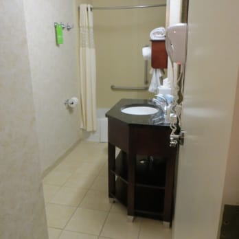 Bathroom Fixtures Birmingham Al hampton inn & suites birmingham-downtown-tutwiler - 55 photos & 59 Bathroom Fixtures Birmingham Al hampton inn & suites birmingham-downtown-tutwiler - 55 photos & 59