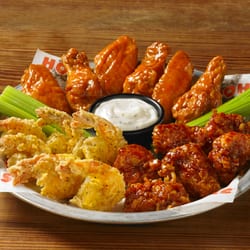 Hooters Of Tropicana 127 Photos 159 Reviews En Wings Photo Of Hooters Tropicana Atlantic City Nj United States