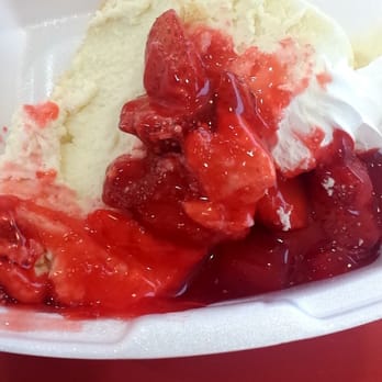 Rudy S Family Restaurant Order Online 47 Photos 80 Reviews Photo Of Rudy S Family Restaurant Harrington De United States Strawberry Cheesecake