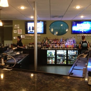 Two 21 Restaurant Pub Closed Pubs 221 W Jefferson Ave Photo Of Two 21 Restaurant Pub Effingham Il United States