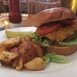 Safari Grille Seafood 2225 Downs Dr Erie Pa Restaurant Photo Of Safari Grille Erie Pa United States Burger