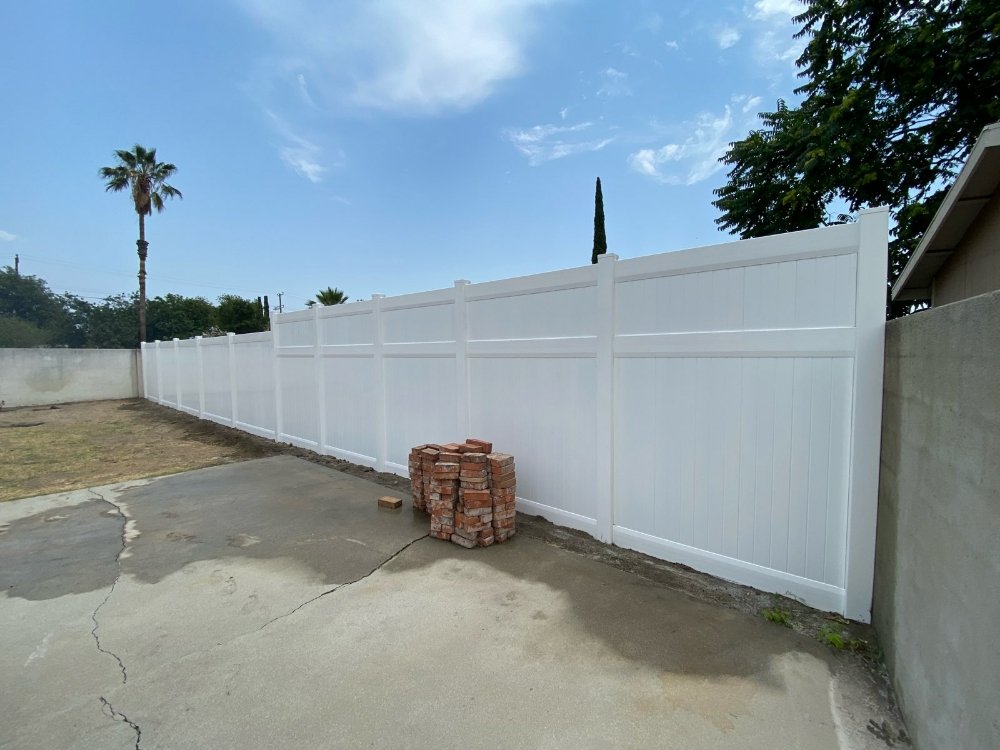 Top Notch Vinyl Fencing
