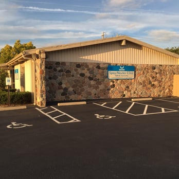 Wisconsin Humane Society Spay / Neuter Clinic - Veterinarians - 9400 W