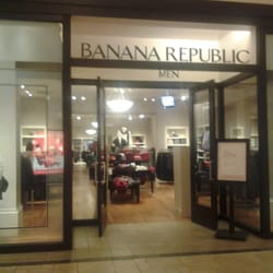 Navigation menu Banana Republic USA has a network of shops, which you can find in majority of American towns, maybe even in your own. You can find a complete list of shops, opening hours and maps below on this page. Banana Republic online store.