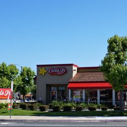 lakewood california hotels