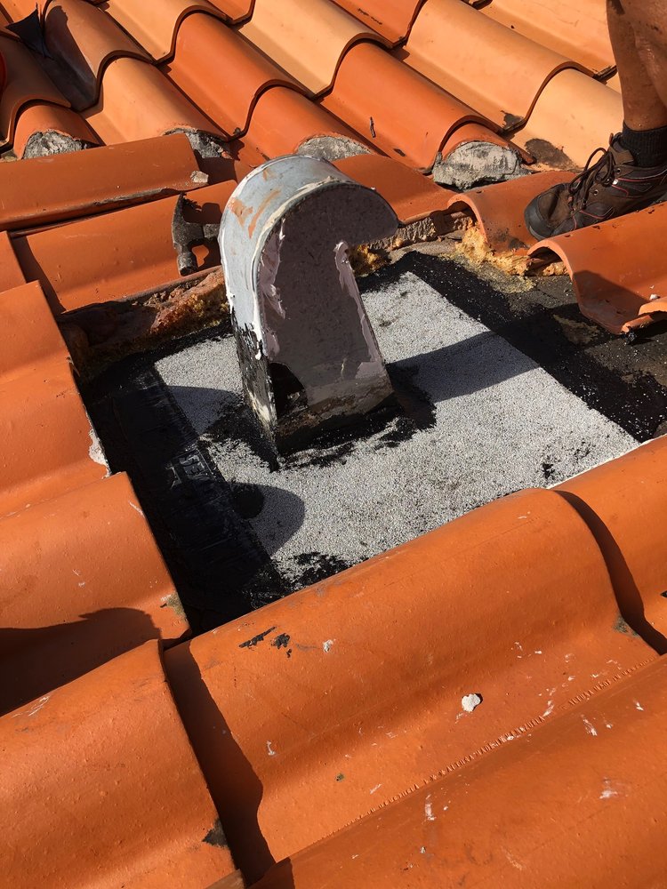 Colonial Roofer Services