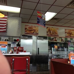 Huddle House Restaurant - American (New) - 316 S Main St, Harlan, KY