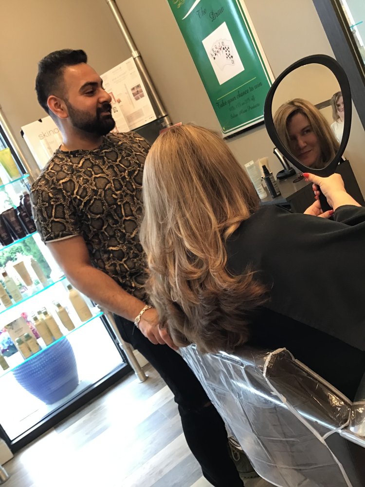 Alura Veda Aveda Salon And Spa