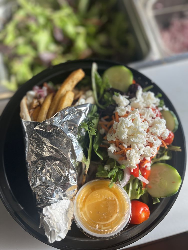 Lisa's Gyro Lisa's Gyro