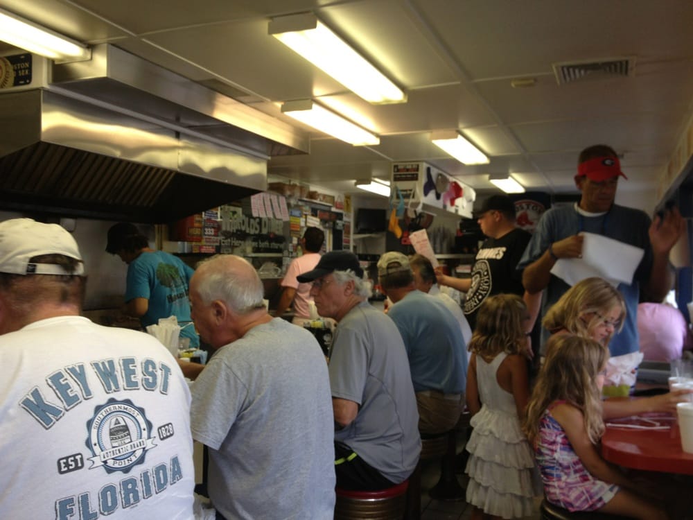 Harold’s Diner 30 Photos & 82 Reviews Diners 641 William Hilton