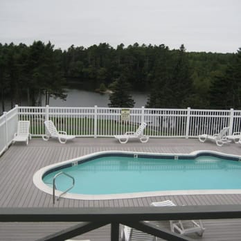Beach Cove Waterfront Inn 21 Photos 29 Reviews Hotels 48 Photo Of Beach Cove Waterfront Inn Boothbay Harbor Me United States My