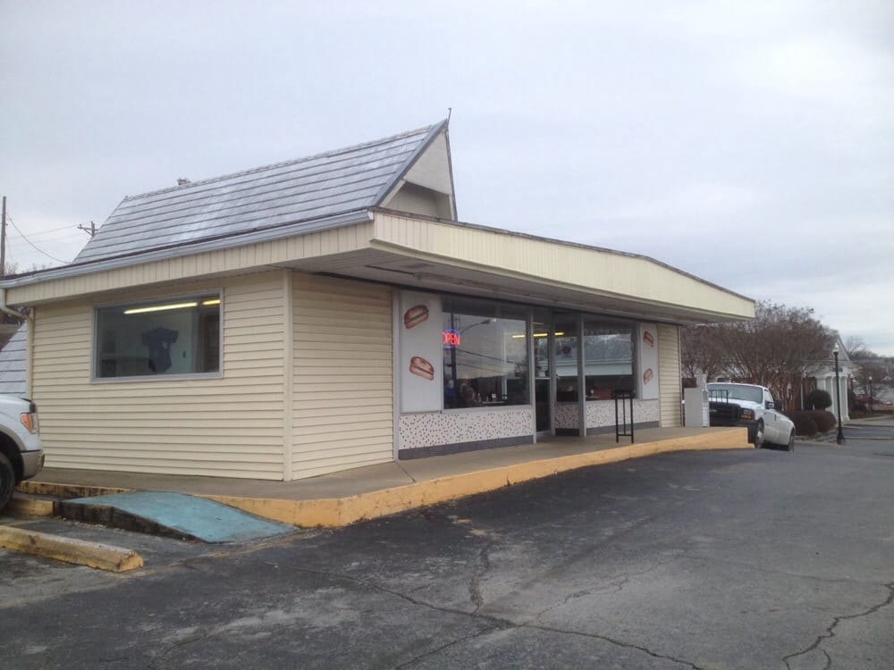 Ken’s Fast Foods Restaurants 505 College St W Fayetteville, TN