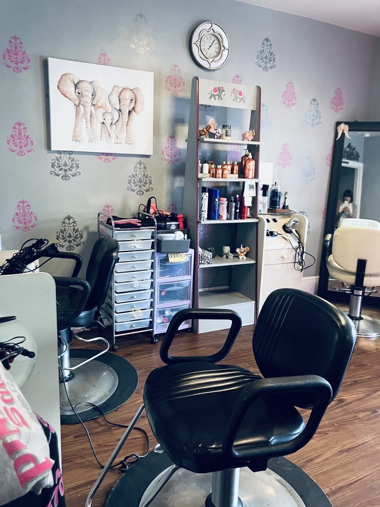 Pink Ivory Salon