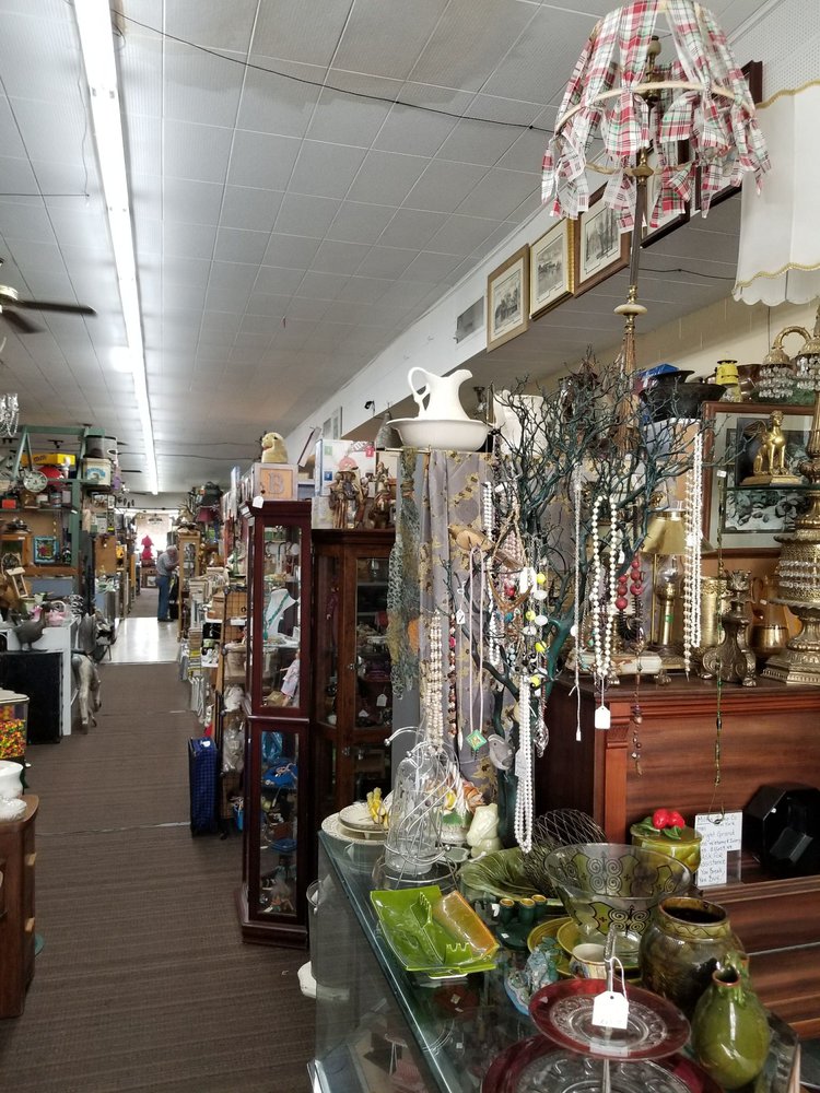 Collectibles Antique Store 6062 Magnolia Ave Riverside Ca 92506 Collectibles Antique Store 6062 Magnolia Ave Riverside Ca 92506