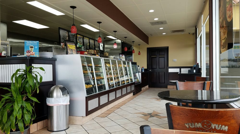 Yum Yum Donuts 41 Photos & 35 Reviews Donuts 3122 E Plaza Blvd