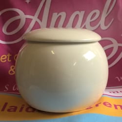 Photo of Angel Ashes Pet Cremations - Sheidow Park South Australia, Australia. White Ceramic Urn