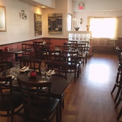 Bistro Albertino 39 Photos 83 Reviews Italian 634 N York Rd Photo Of Bistro Albertino Willow Grove Pa United States Front Dining Area