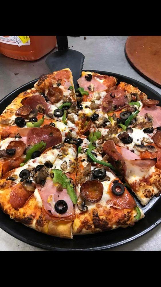 Straw Hat Pizza