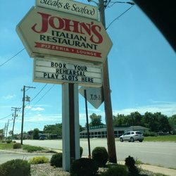 John S Restaurant Pizzeria 18 Photos 49 Reviews Pizza 2914 Photo Of John S Restaurant Pizzeria Rockford Il United States