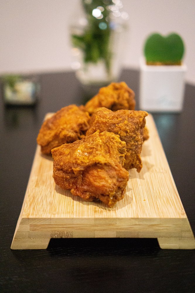 Gus's World Famous Fried Chicken
