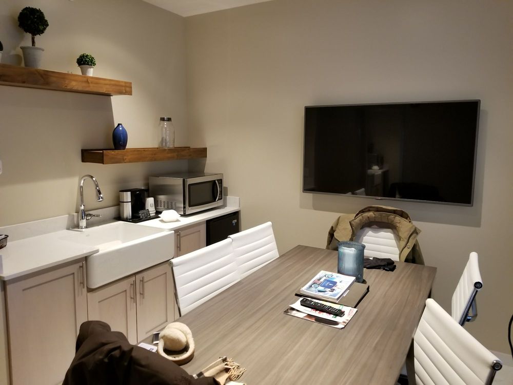 Hotel Renovo 11167 Hickman Rd, Urbandale, IA 2019 All You Need to