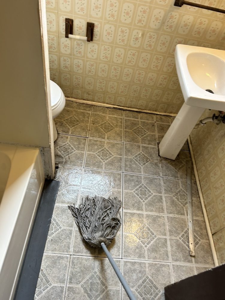 Dean’s Cleaning Services