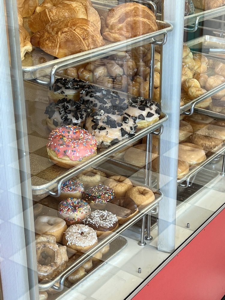 Lee's Donuts